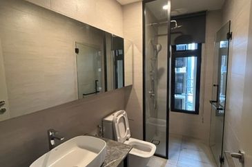 Residensi Solaris Parq