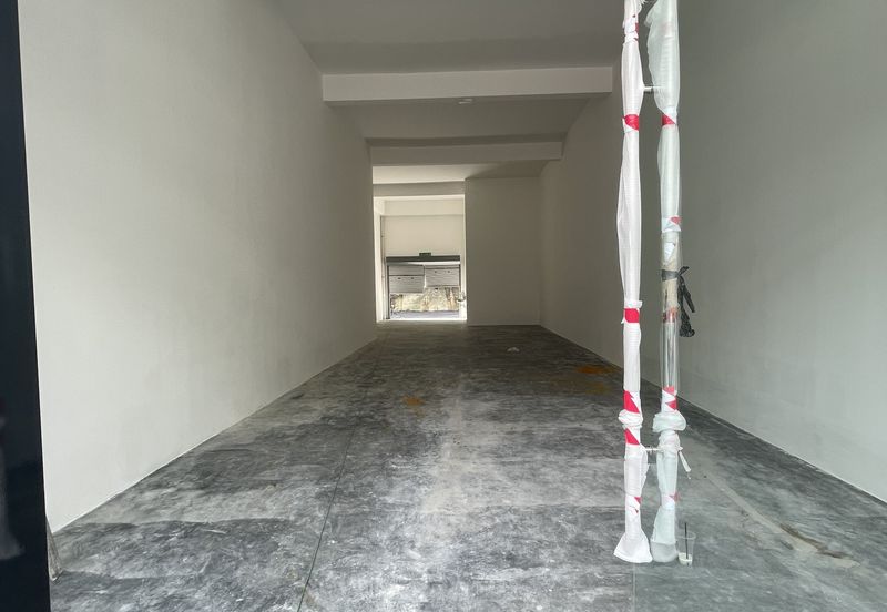 UC Square Taman Connaught Shop For Rent