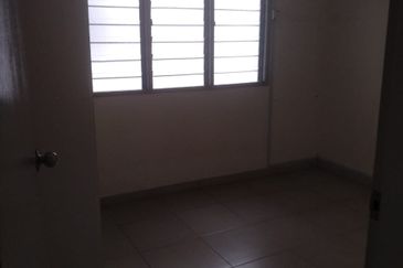 Ayers Tower @ Taman Kosas