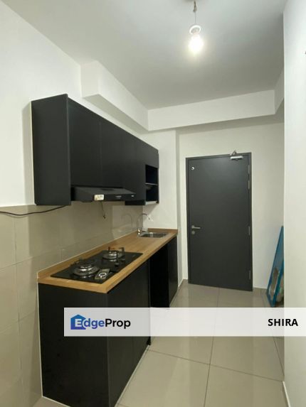 PARTIAL FURNISHED HIGH FLOOR NEW UNIT, Selangor, Damansara Perdana