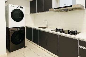 Renai Jelutong Residences