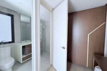 Hill10 Residence @ i-City