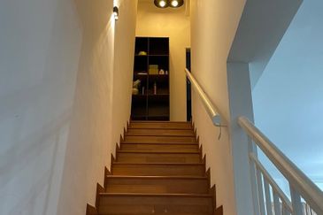 Ayden Townhouse Warisan Puteri