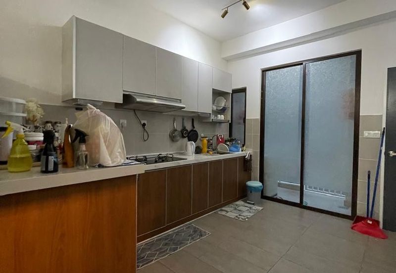 Ayden Townhouse Warisan Puteri