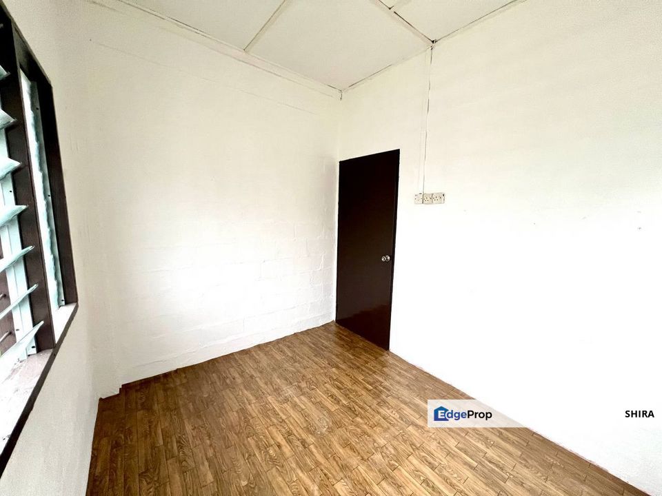 Flat Taman Cheras Awana For Sale, New Refurbished Good Condition, Selangor, Cheras