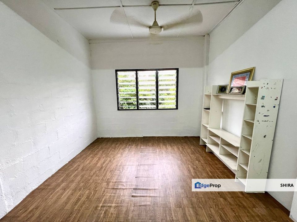 Flat Taman Cheras Awana For Sale, New Refurbished Good Condition, Selangor, Cheras