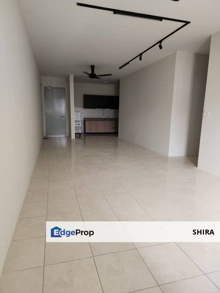 WALKING DISTANCE TO LRT SPACIOUS UNIT PARTIAL FURNISHED 3 BEDROOMS FOR RENT, Kuala Lumpur, Bukit Jalil