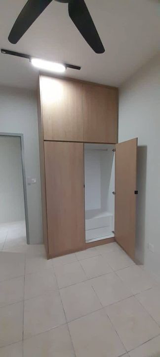 PLATINUM OUG RESIDENCE BUKIT JALIL, WALKING DISTANCE TO LRT SPACIOUS UNIT PARTIAL FURNISHED 3 BEDROOMS, Kuala Lumpur, Bukit Jalil