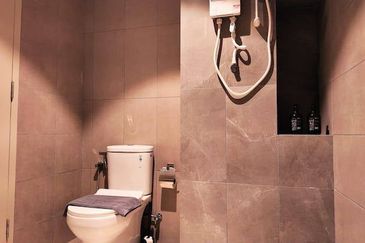 Paxtonz @ Empire City, Damansara Perdana