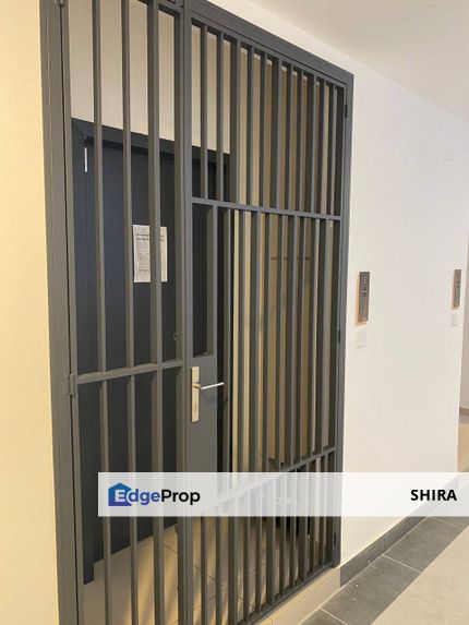 BIG CORNER AND SPACIOUS UNIT HIGH FLOOR, Selangor, Petaling Jaya