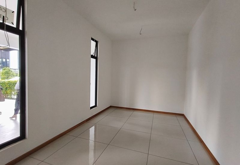 Isola Coast @ Senibong Cove