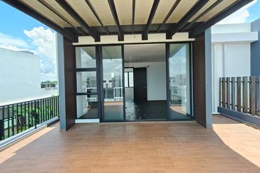 Isola Coast @ Senibong Cove