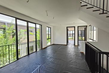 Isola Coast @ Senibong Cove