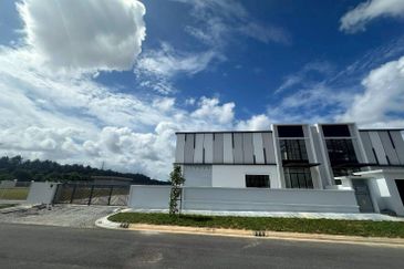Eco Business Park 1