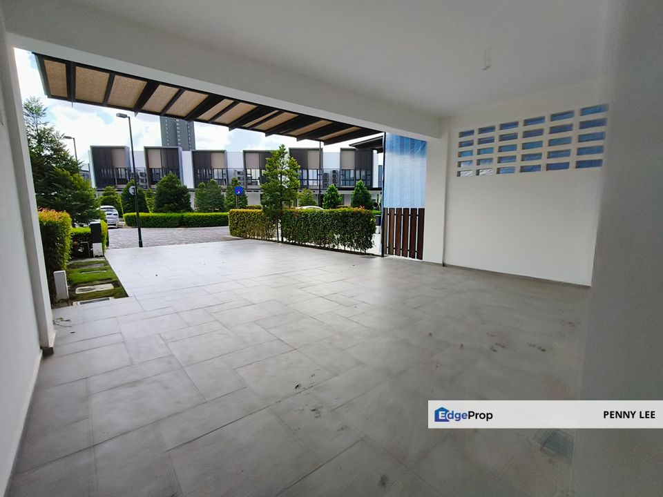 Senibong Cove Masai Johor Waterfront 3 Storey Link House New for Sale, Johor, Masai