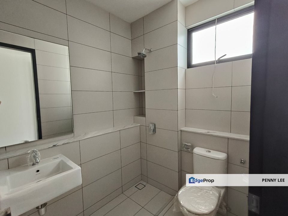 Senibong Cove Masai Johor Waterfront 3 Storey Link House New for Sale, Johor, Masai