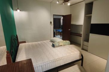 Bangunan Duta Impian (The Embassy Suites)