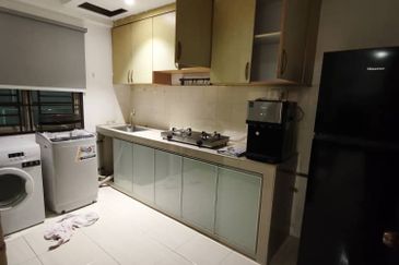 Bangunan Duta Impian (The Embassy Suites)