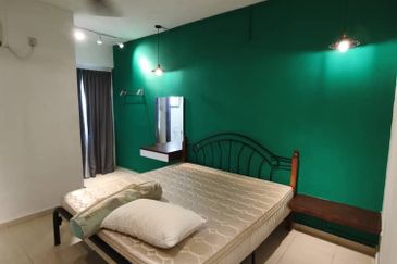 Bangunan Duta Impian (The Embassy Suites)