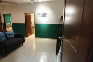 Bangunan Duta Impian (The Embassy Suites)