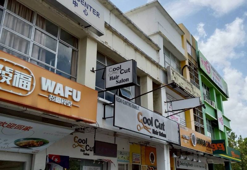 Taman Mount Austin Commercial