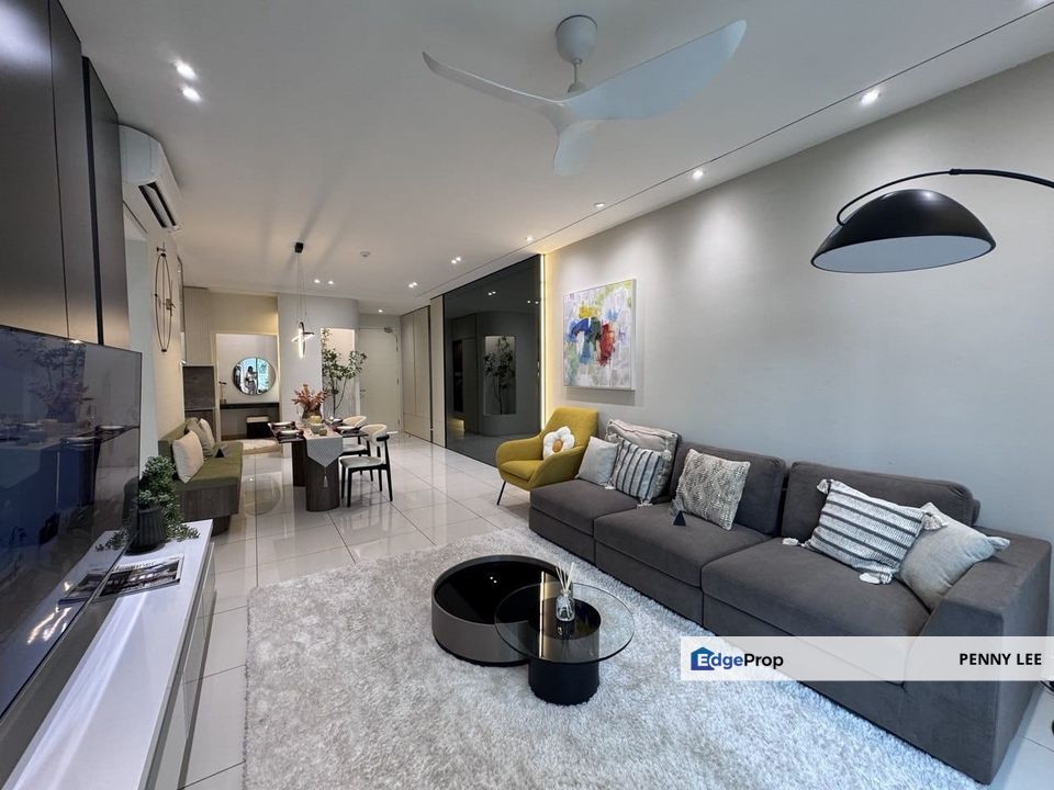 Senibong Cove Permas Jaya Hillview New Apartment Condominium Dual Key for Sale , Johor, Masai