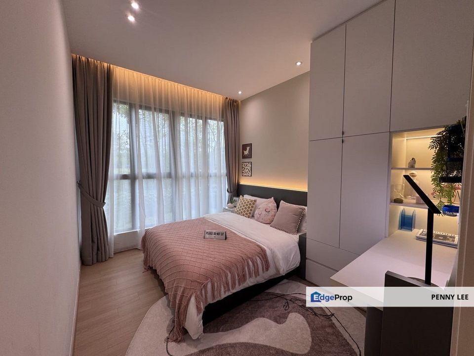 Senibong Cove Permas Jaya Hillview New Apartment Condominium Dual Key for Sale , Johor, Masai