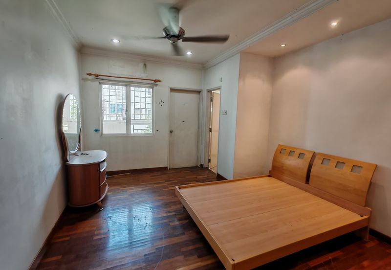 Taman Sungai Besi Indah