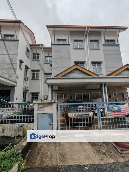 Taman Ukay Perdana, Ampang, Selangor 3 Storey for Sale, Below Market Value, Selangor, Ampang