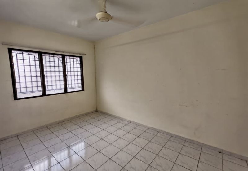 Pangsapuri Baiduri, Bandar Tasik Kesuma