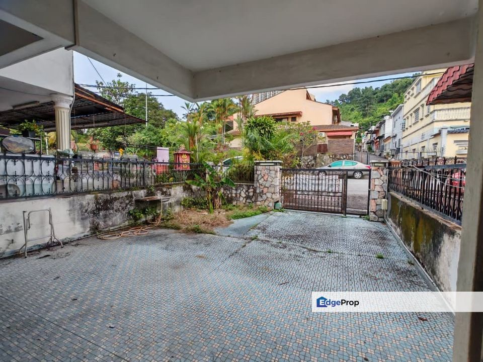 Double Storey For Sale Located at Taman Pertama 22×75, Kuala Lumpur, Cheras