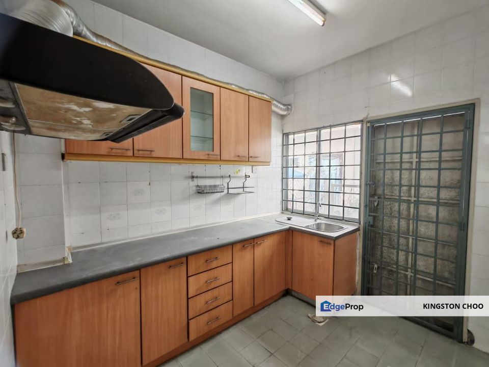 Double Storey House for Sale, Freehold, Near to the Play Ground, Kuala Lumpur, Cheras