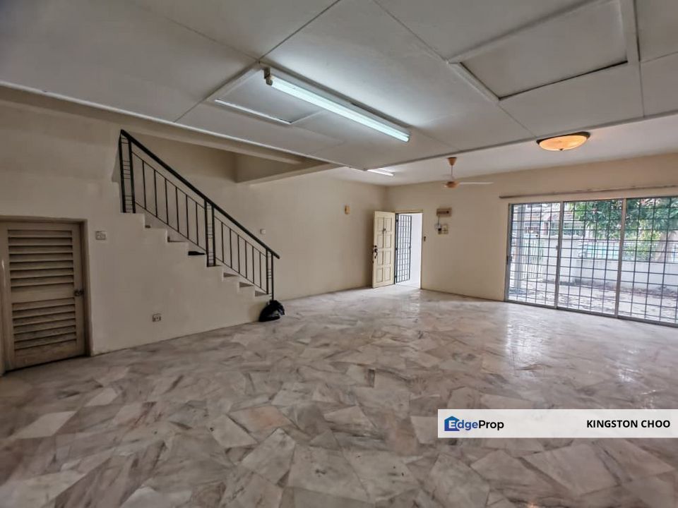 Double Storey House for Sale, Freehold, Near to the Play Ground, Kuala Lumpur, Cheras