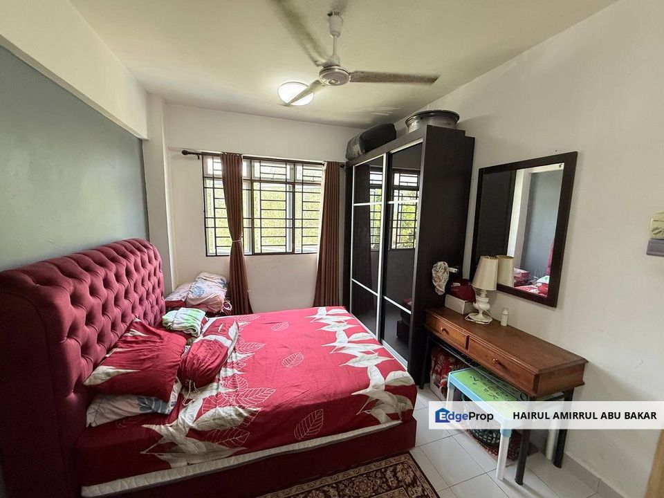 Kristal Heights 2 @ Sri Gombak – 936 sqft, Renovated, 3R2B, Low Density, Near Lift – RM335K Only!, Selangor, Gombak