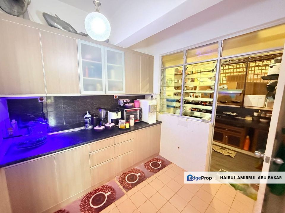 Kristal Heights 2 @ Sri Gombak – 936 sqft, Renovated, 3R2B, Low Density, Near Lift – RM335K Only!, Selangor, Gombak