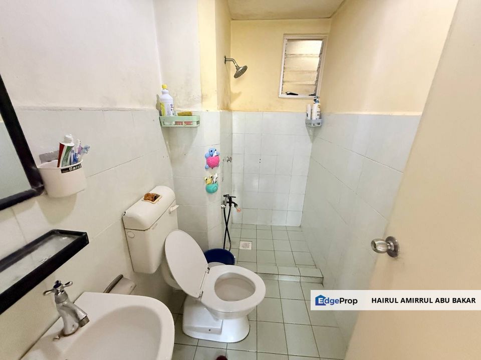 Kristal Heights 2 @ Sri Gombak – 936 sqft, Renovated, 3R2B, Low Density, Near Lift – RM335K Only!, Selangor, Gombak