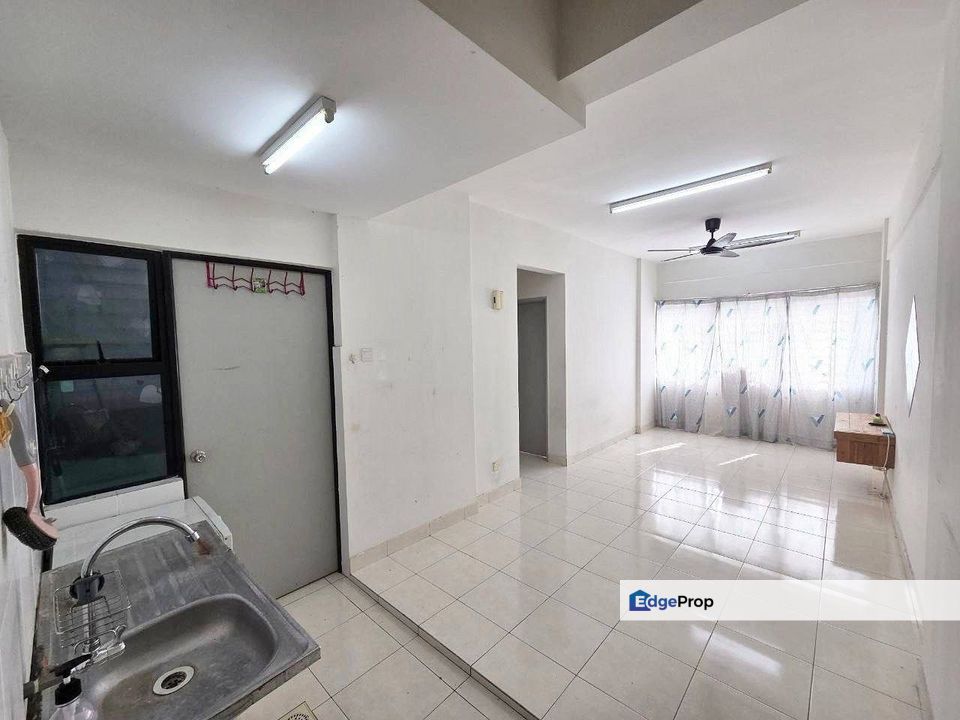 FREEHOLD, VACANT UNIT Pangsapuri Suria Rafflesia, Setia Alam FOR SALE!, Selangor, Setia Alam/Alam Nusantara