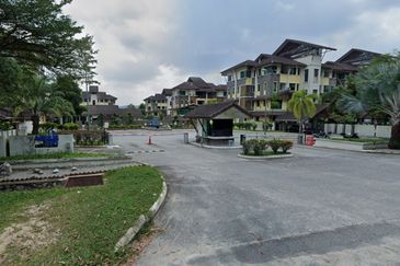 Avenue 2, Lake Valley