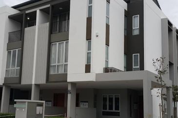 Fairfield Residences, Tropicana Heights