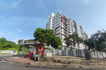 Glisten Hill Condominium @ Juru