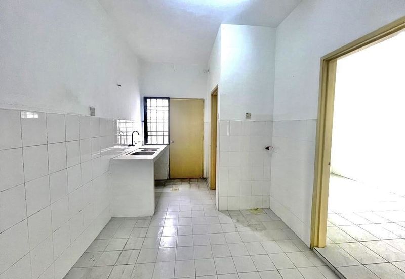 FACING OPEN FREEHOLD Double Storey Bukit Rimau Kota Kemuning