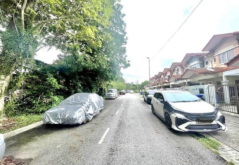 FACING OPEN FREEHOLD Double Storey Bukit Rimau Kota Kemuning