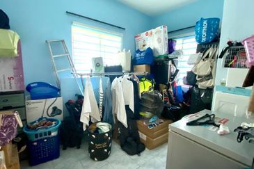 Cheapest End Lot Double Storey Jalan Akuamarin Seksyen 7 Shah Alam