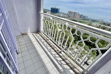 Brunsfield Service Apartment