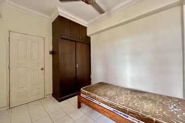 Brunsfield Service Apartment