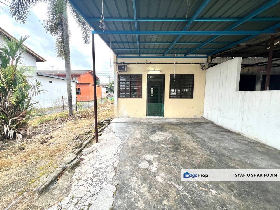 End Lot Double Storey Lowcost Taman Sungai Kapar Indah Klang, Selangor, Kapar 