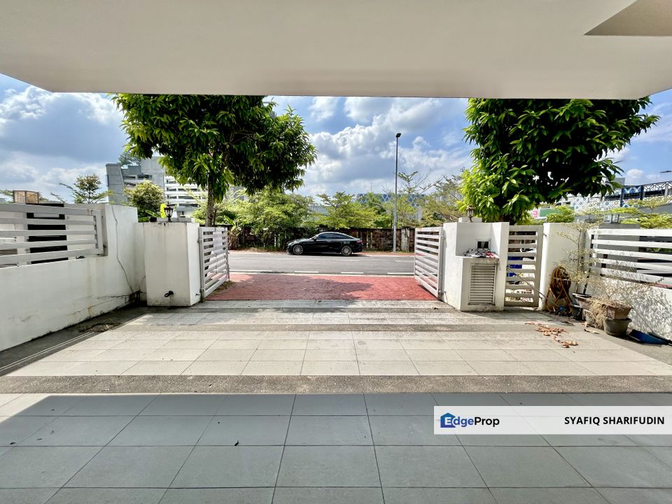 Facing Open D'Kayangan Marbella Double Storey Seksyen 13 Shah Alam, Selangor, Shah Alam