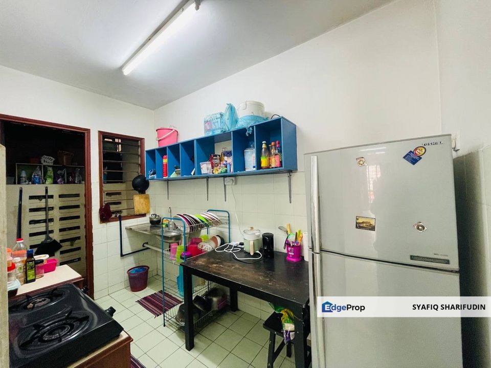 FULLY FURNISHED LEVEL 1 Pusat Komersial Seksyen 7 Shah Alam, Selangor, Shah Alam