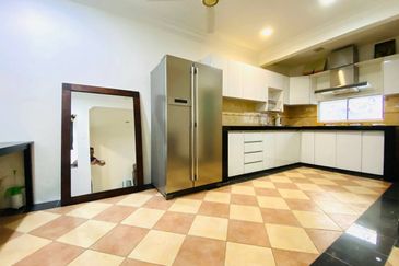 Taman Amanputra, Puchong South