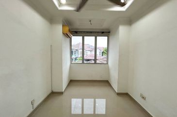 Jalan Suasana @ Tun Hussein Onn